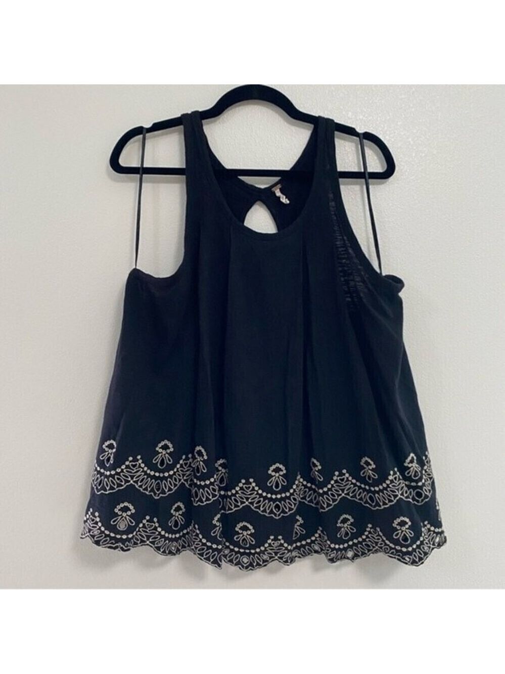 Free People Blouse Women’s Size Small Black Attina Scalloped Embroidered Tank